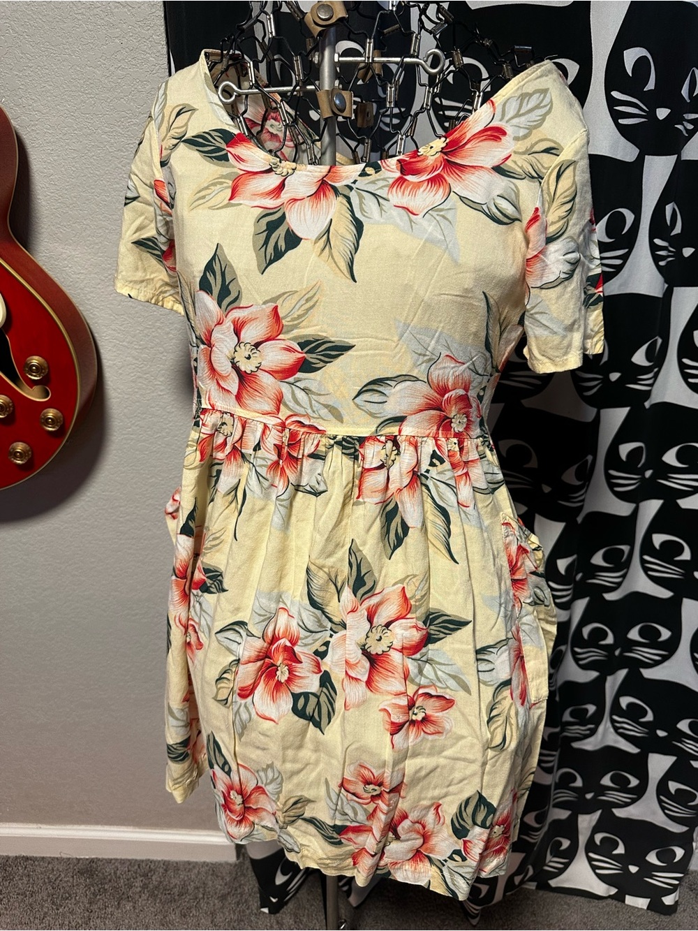 90s vintage Moda Intl babydoll dress in tropical print